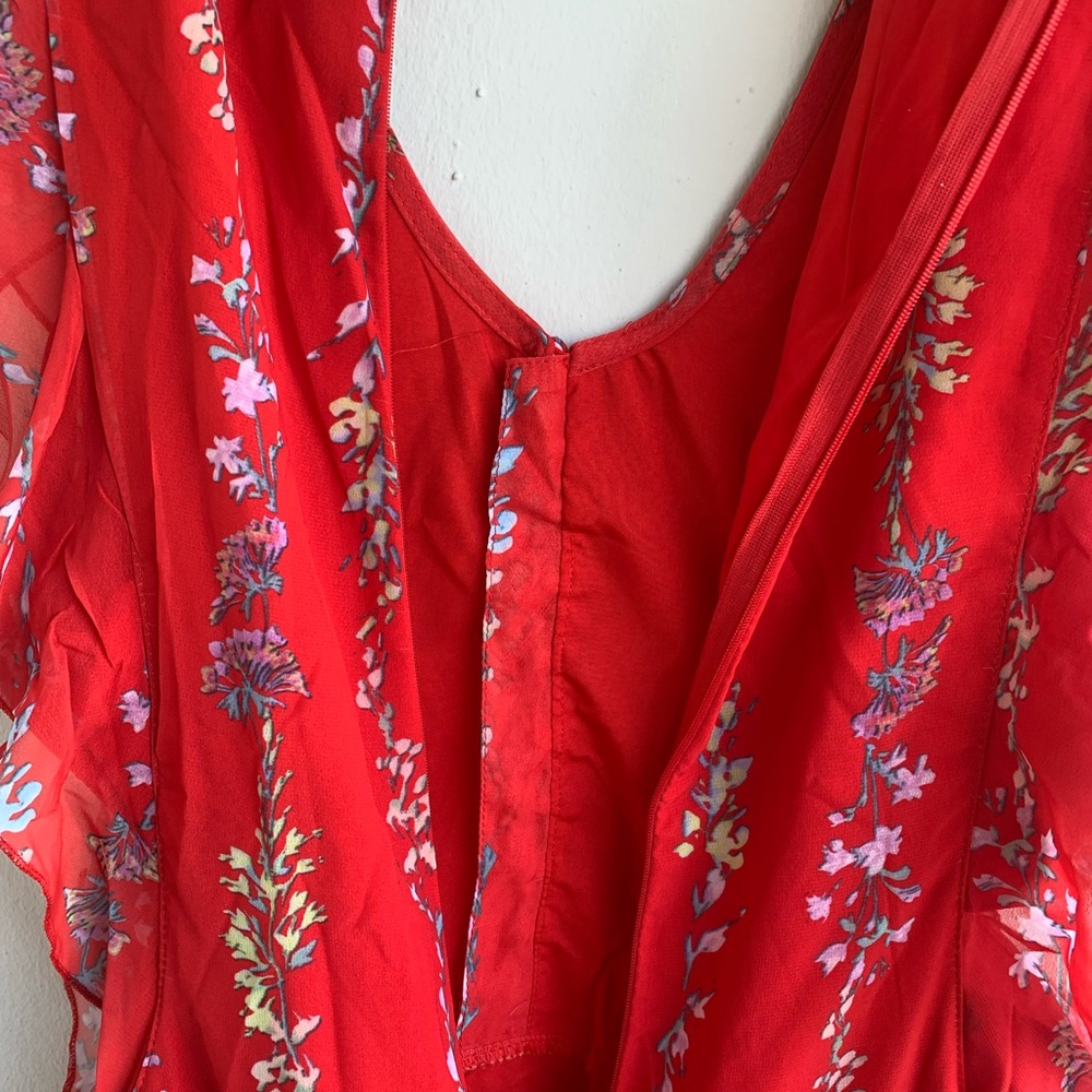Dress - Picture 6 of 7
